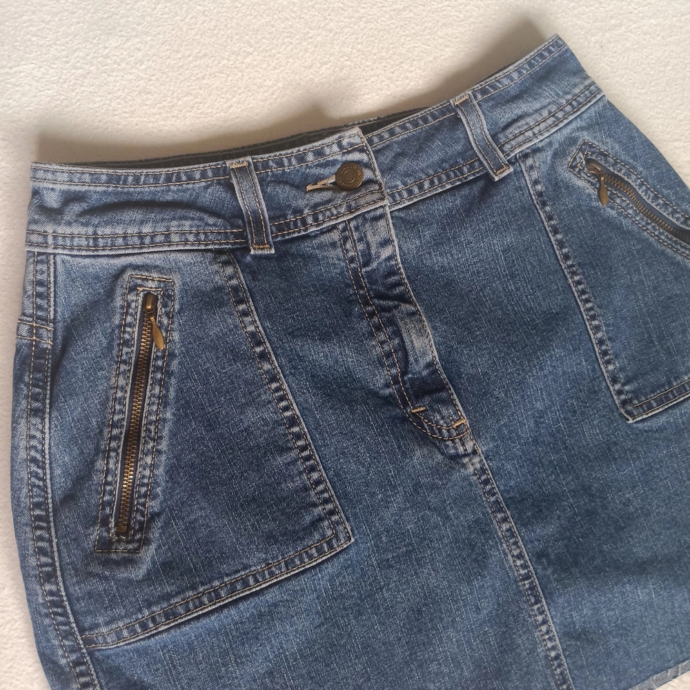 Eddie Bauer Zipper Pocket Denim Mini Skirt Size 6 Blue Casual Utility A Line - Picture 2 of 6